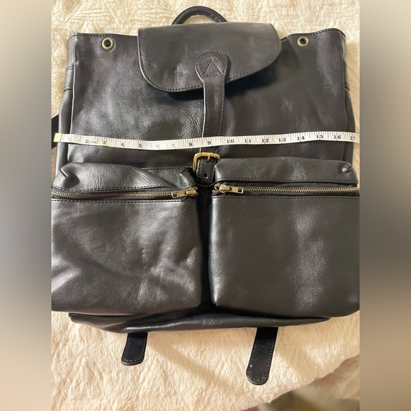 GENUINE COWHIDE LEATHER BACKPACK - Picture 12 of 12